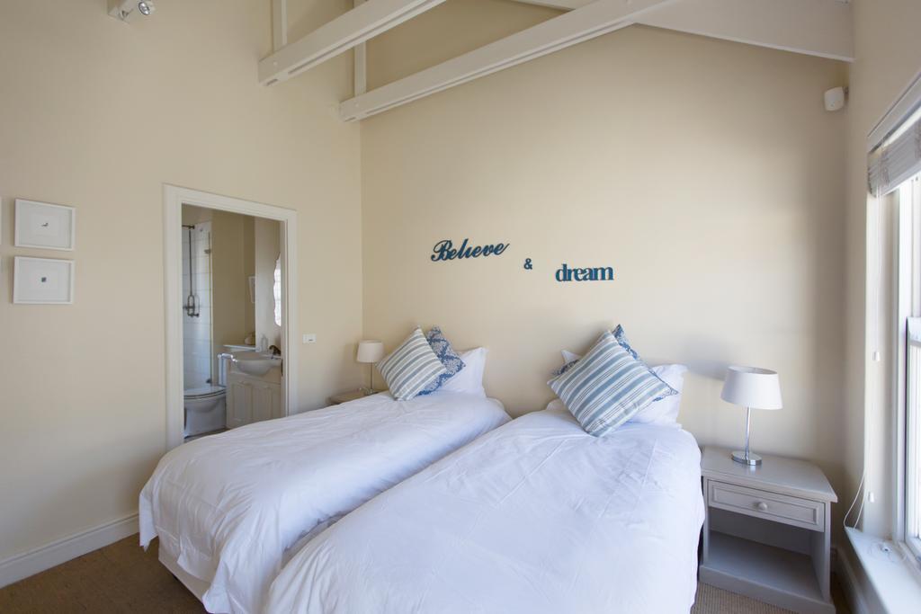 The Majestic Apartments 칼크 베이 외부 사진