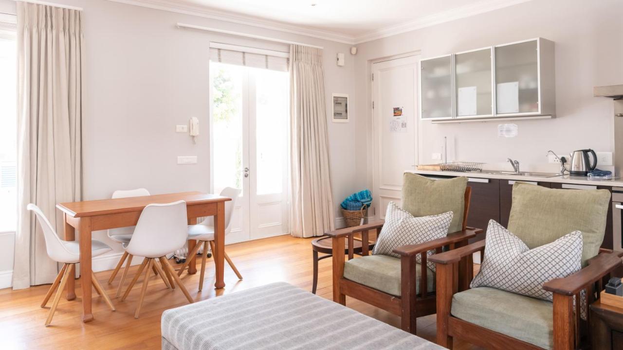 The Majestic Apartments 칼크 베이 외부 사진
